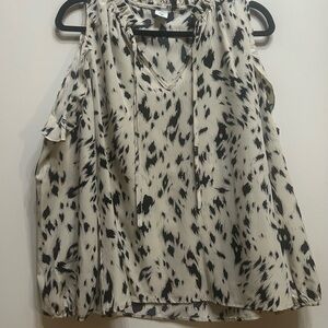 Women’s cold shoulder blouse